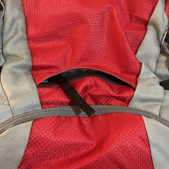 Deuter MOAB JAM 30 Red/Grey Backpack New with Tag - Picture 5 of 12